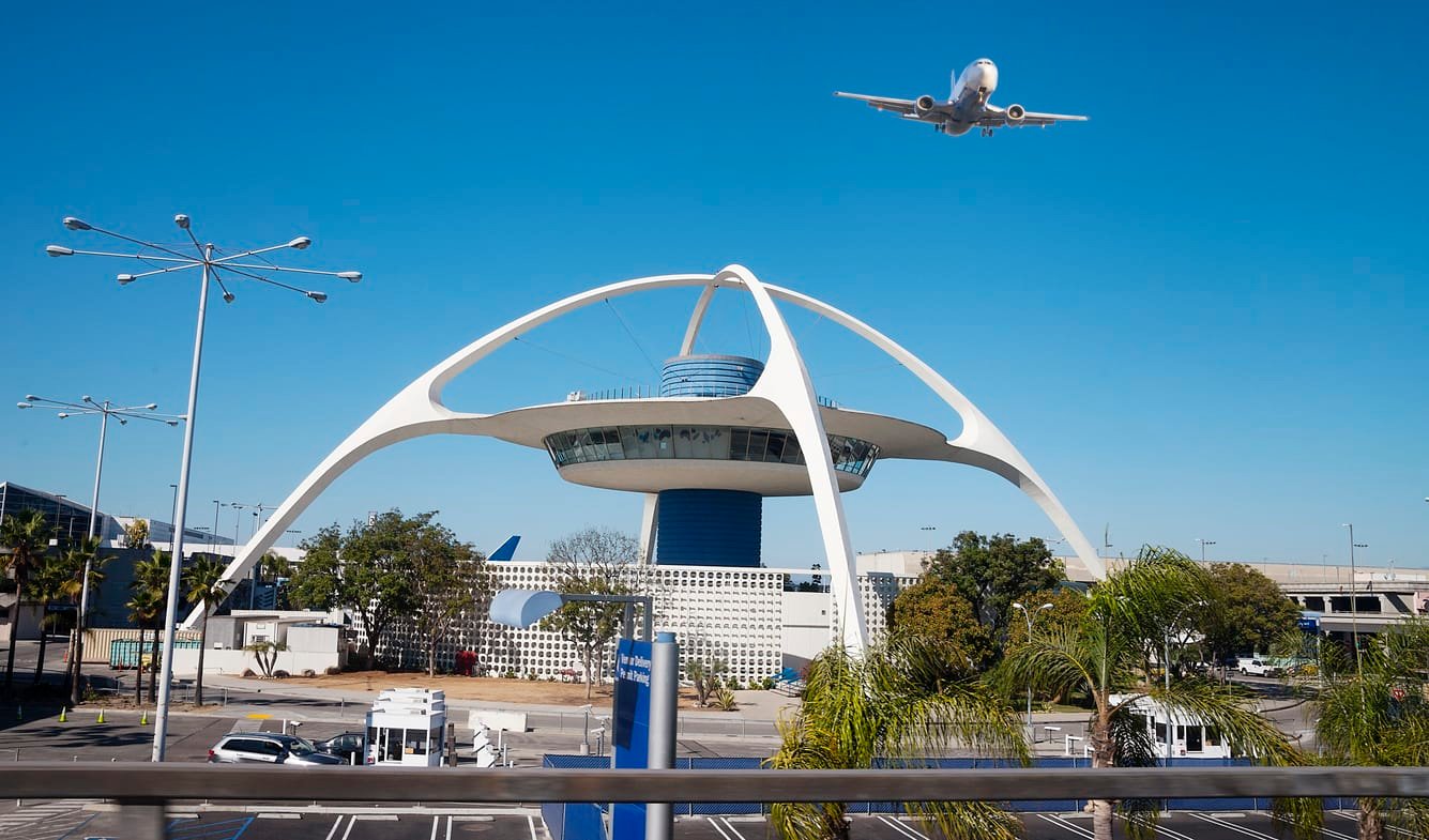 Flights from Los Angeles to New York