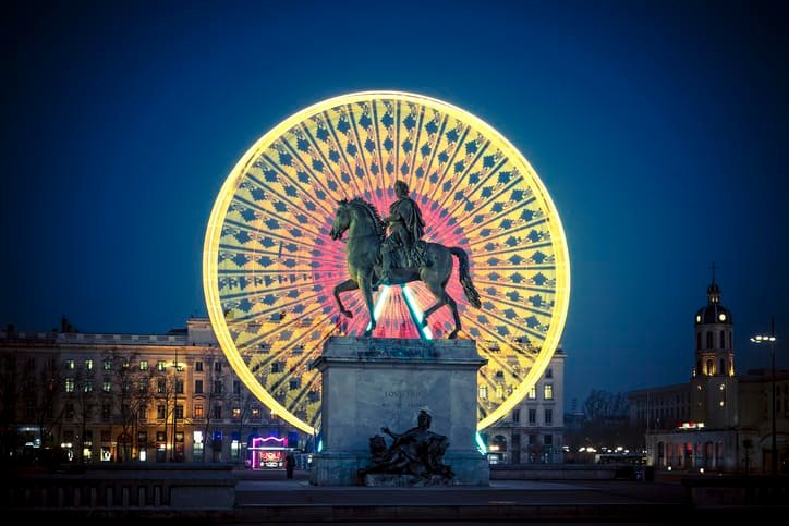 Book Flights to Lyon